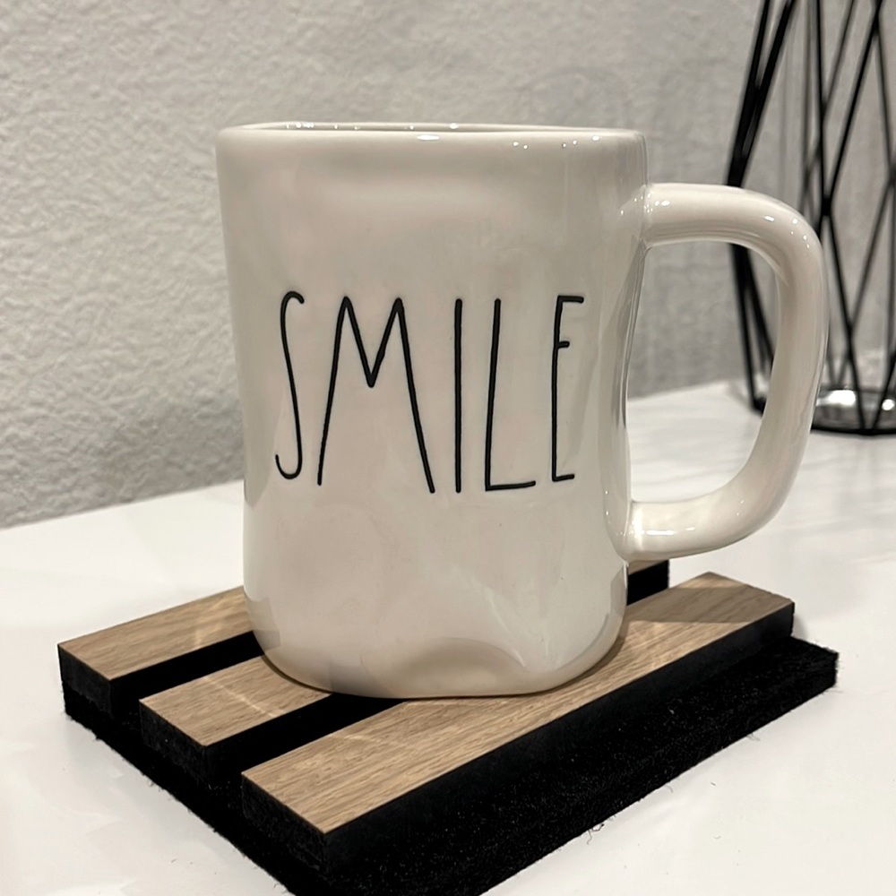 Rae Dunn Smile Mug